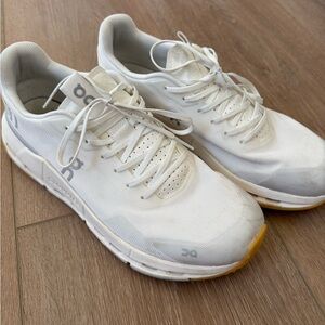 On Running Men's cloudnova form 2